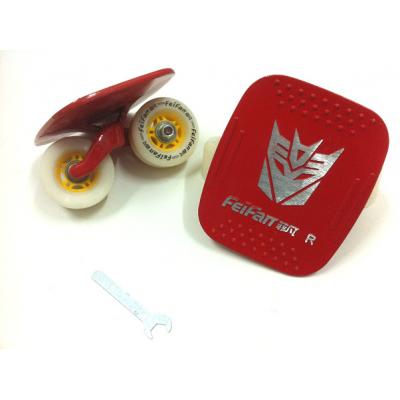 菲凡細板飄移板 紅色板體 白色輪