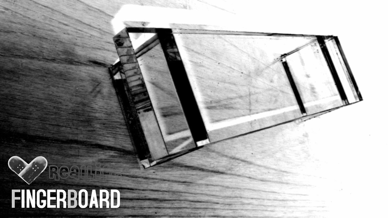 RealLife Fingerboard Chair